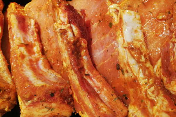 Стейк из свинины в маринаде «Деревенский с паприкой» (томатная паста, перец черный, паприка)